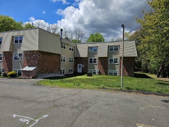 Building Photo - Warner Village Rental Community