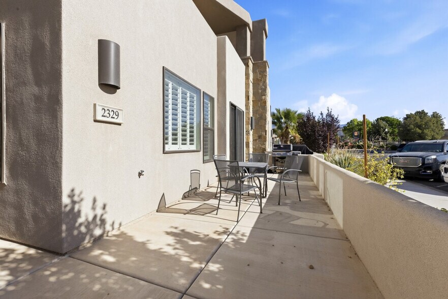 Building Photo - 2249 N Coral Canyon Blvd
