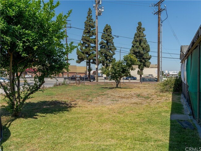 Building Photo - 9412 Nance Ave