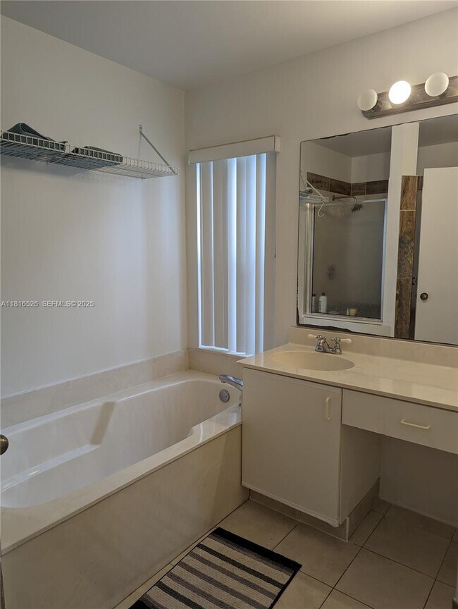 Building Photo - 876 Sand Creek Cir