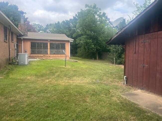 Building Photo - 11618 Huron Ln
