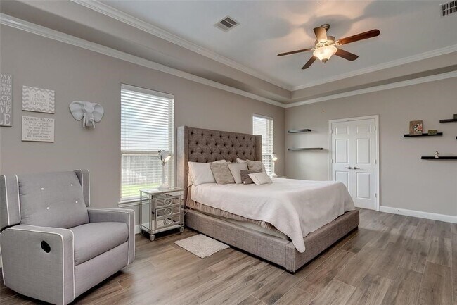 Building Photo - 3 Galleta Ct