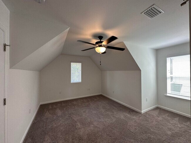 Building Photo - 2896 Blue Blossom Trail