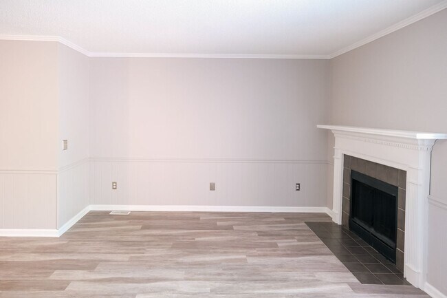 Building Photo - 3210 Bethel Rd