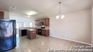 Building Photo - 614 Point Springs