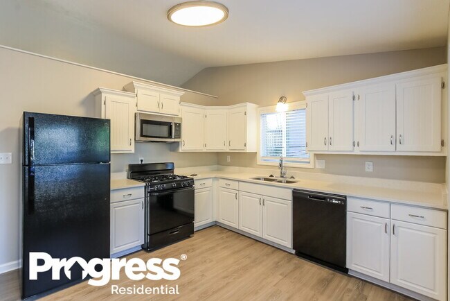 Building Photo - 3230 Revere Cir