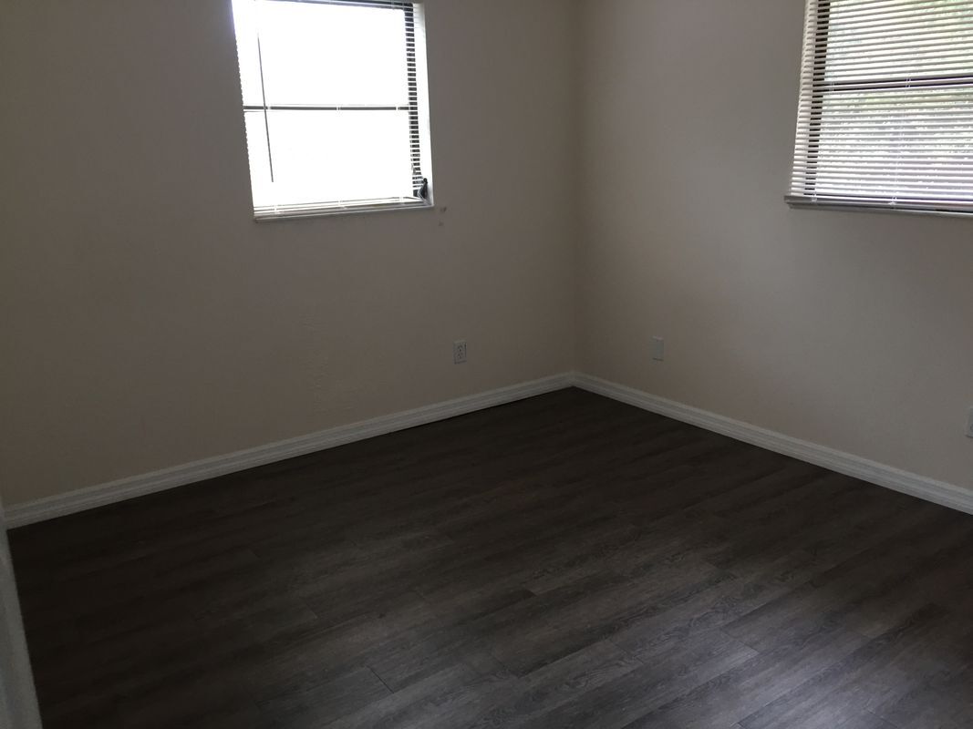 Building Photo - 3175 Phoenix Ave