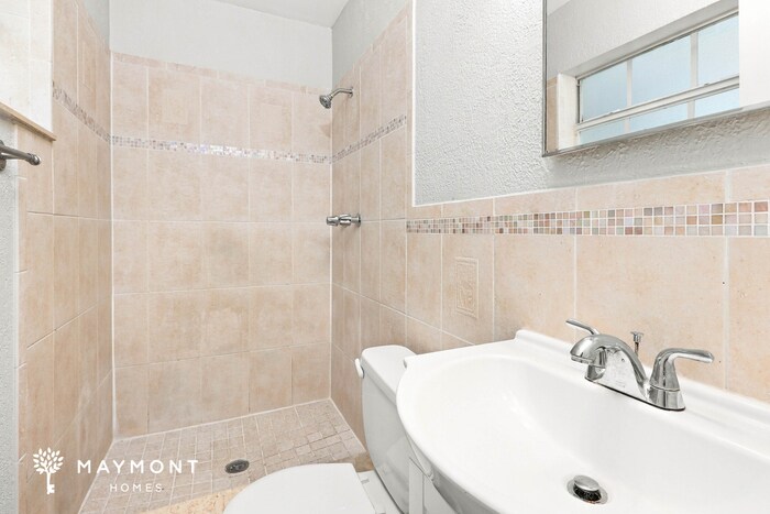 Building Photo - 3408 Taconic Dr