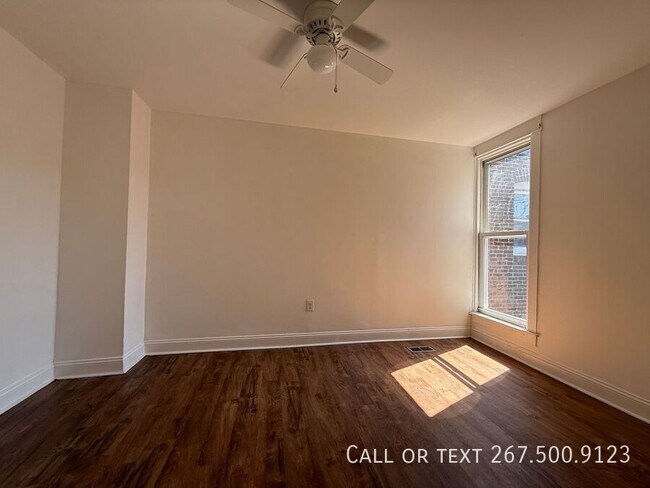 Building Photo - 226 W Ruscomb St