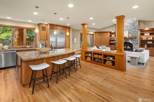 Building Photo - 5bd/4ba Mercer Island Home