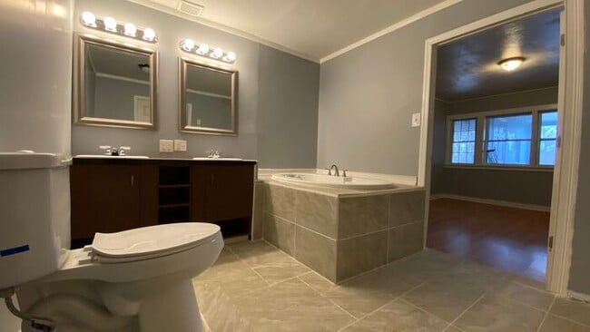 Building Photo - 1bedroom unit in Berrien Springs