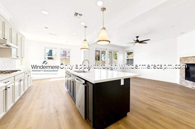 Building Photo - Welcome to The Rivers! Fabulous Floor Plan...