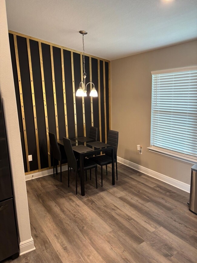 Building Photo - 5767 Marigold Loop