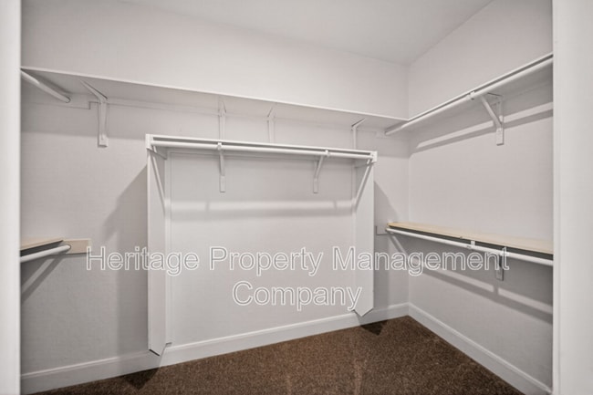 Building Photo - 7915 Cenote Dr