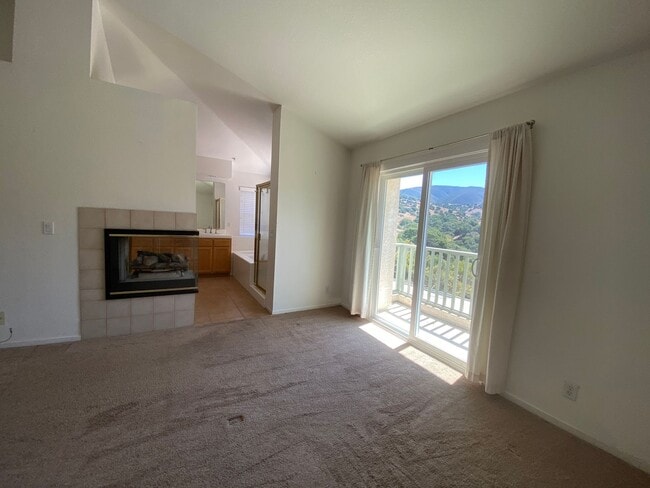 Building Photo - For Rent – Spacious Las Palmas II Home