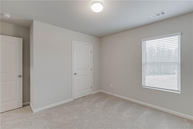 Building Photo - 6767 Scarlet Oak Way