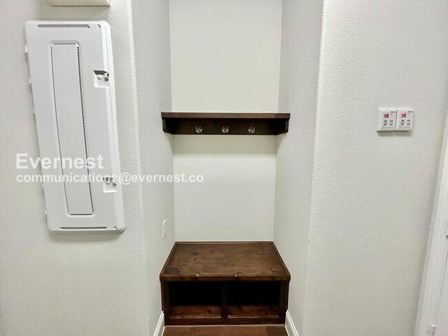 Building Photo - 5478 Bradford Green Trail