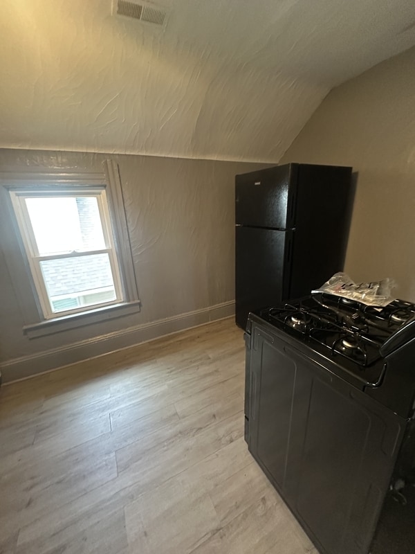 Building Photo - 2180 W 83rd St