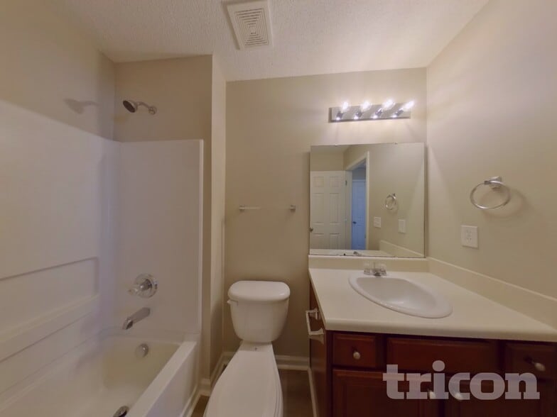 Building Photo - 145 Hunters Mill Dr