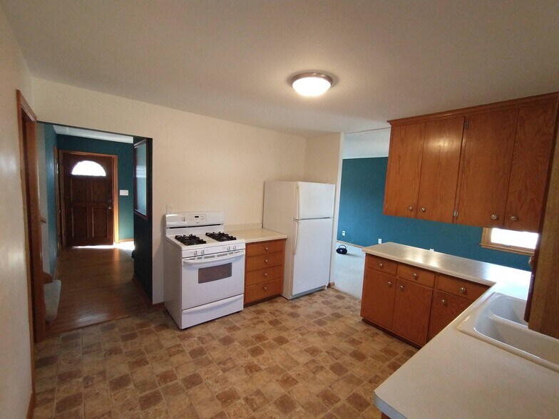 Kitchen on main floor - 2163 Randy Ave