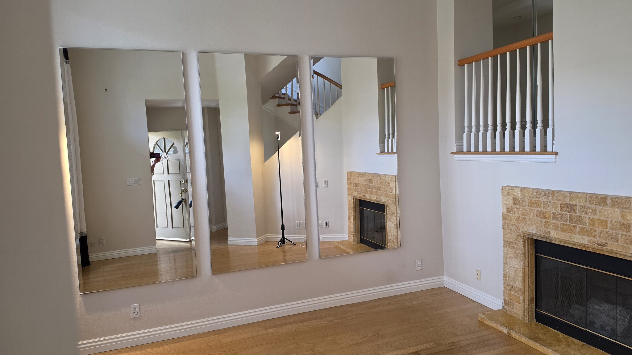 Living room with fireplace - 644 Warwick Ave