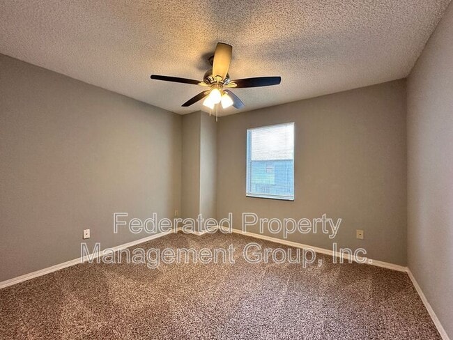 Building Photo - 1114 W Romaine Cir