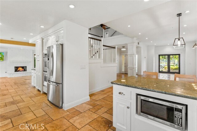 Building Photo - 38 Ashwood