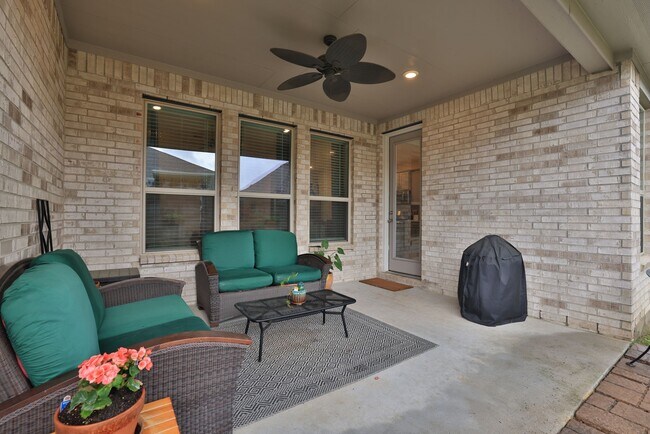 Building Photo - 18323 Tiger Flowers Dr