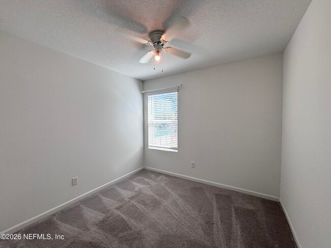 Building Photo - 694 Holly Lks Dr