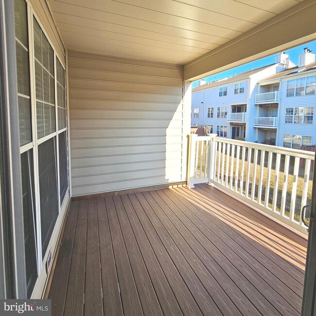 Building Photo - 8202 Catbird Cir