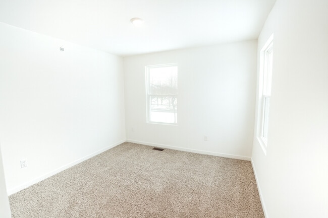 Building Photo - 3527 Richardson Cir