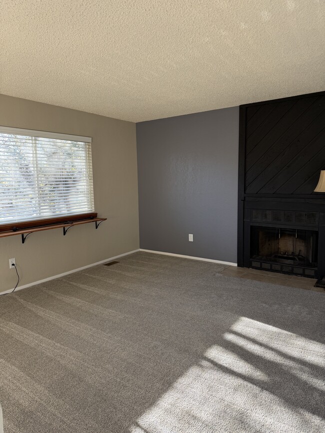 Building Photo - 1247 Ceres Dr