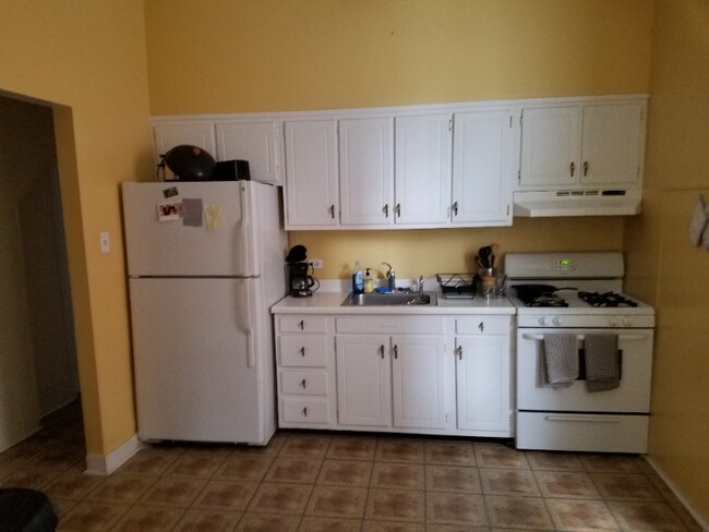 Primary Photo - 162 Sumac St