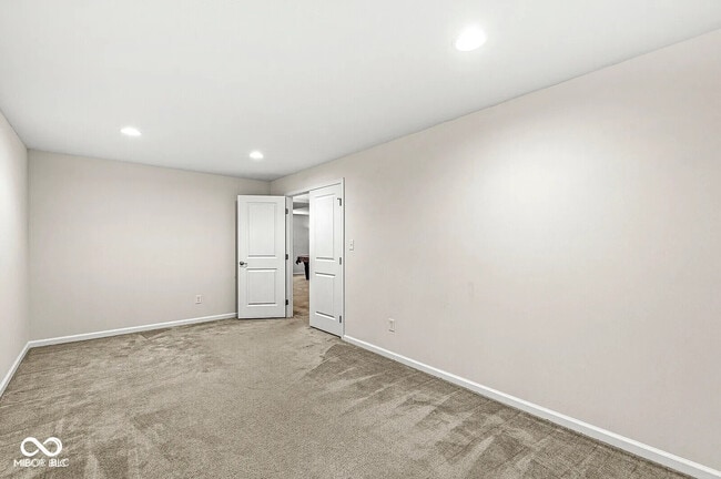 Building Photo - 733 Reunion Ln