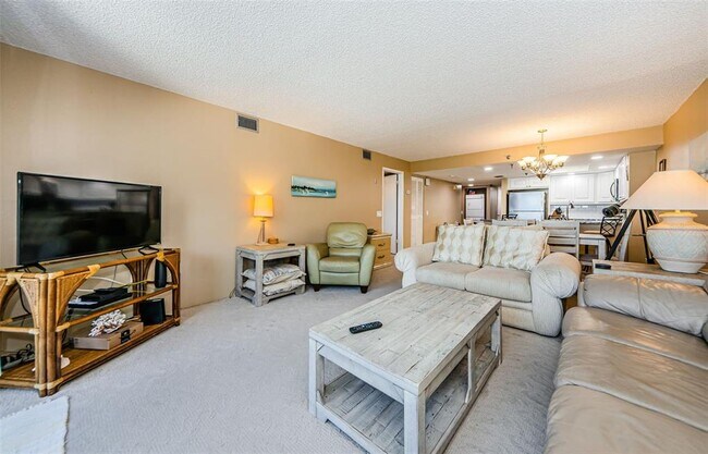 Building Photo - 6035 Sea Ranch Dr