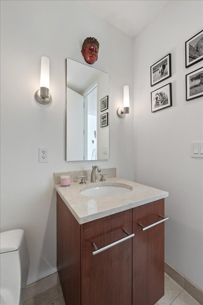 Building Photo - 401 N Wabash Ave