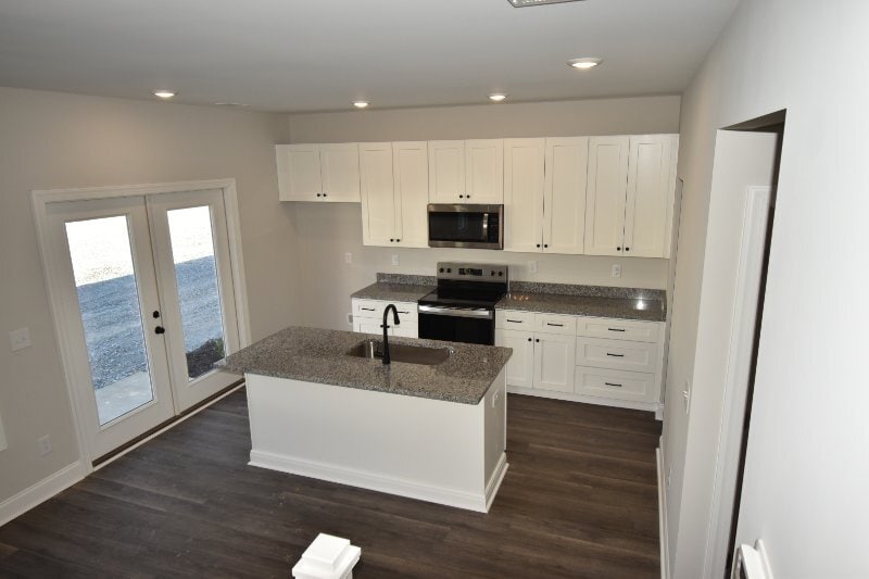 Building Photo - 174 W Allen St