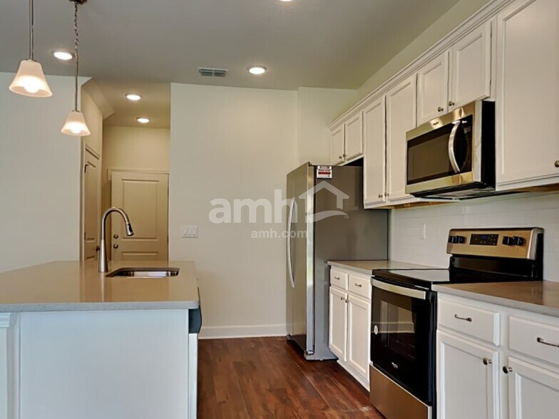 Building Photo - 10717 Coleman Rd