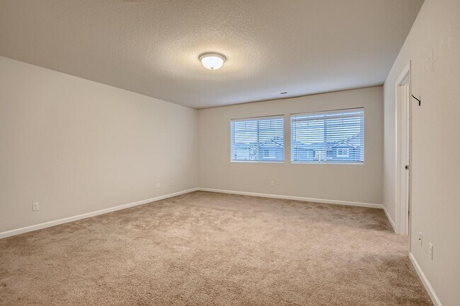 Building Photo - Beautiful Gresham Single-Family Home COMING SOON with a SPECIAL OFFER of $150 credit on your firs...