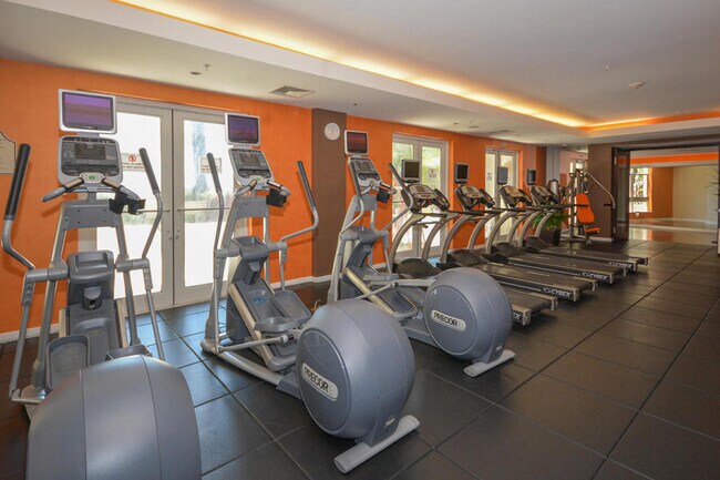 Building Photo - 550 Okeechobee Blvd