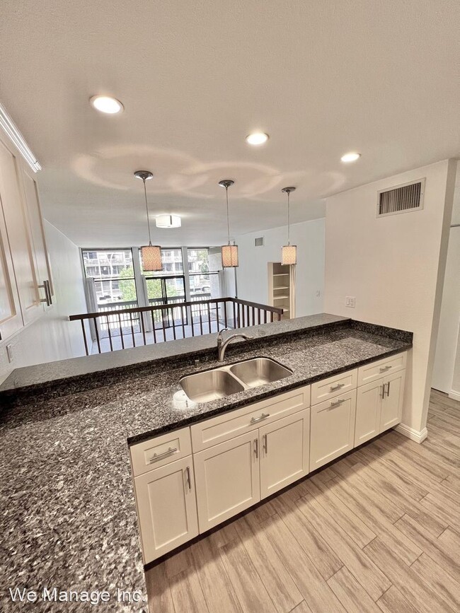 Building Photo - 1 br, 1 bath House - 6219 Marina Pacifica ...