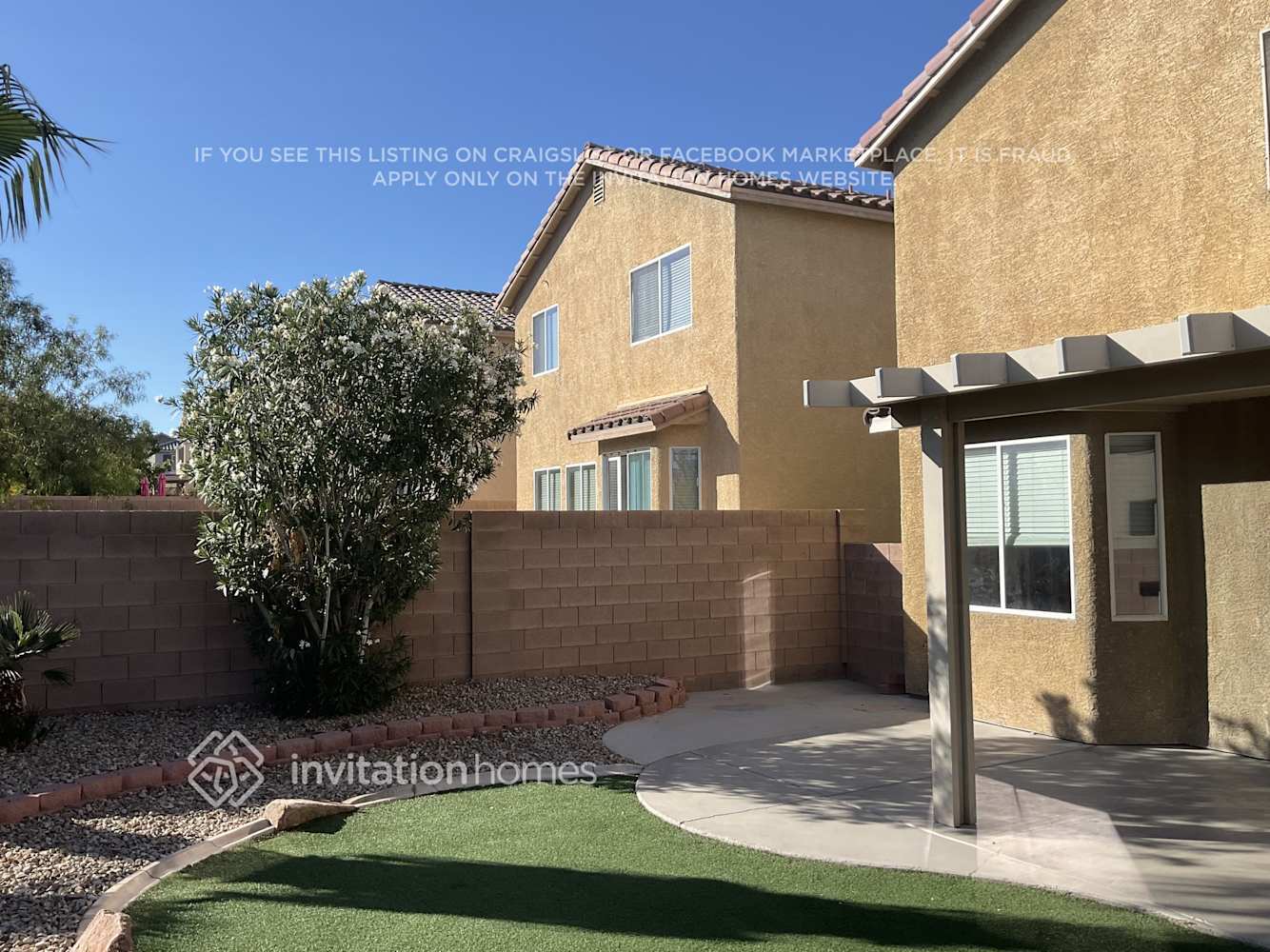 Building Photo - 9413 Santana Siesta Ave