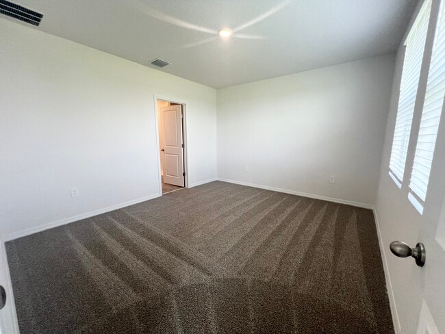 Building Photo - 2511 Linda Knl Ln