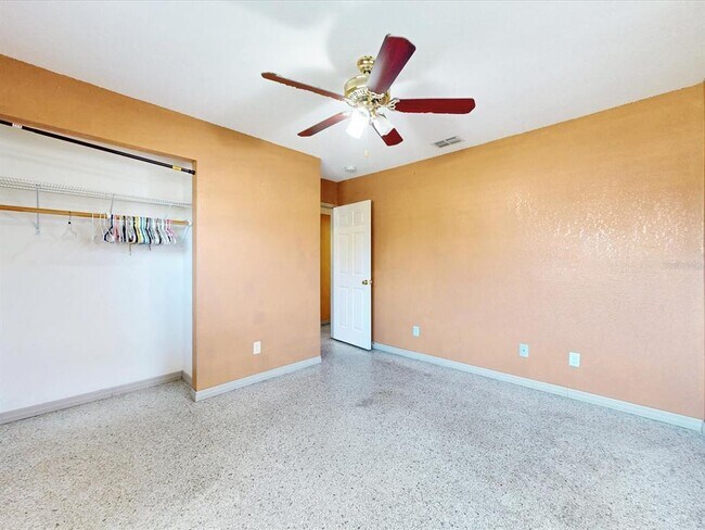 Building Photo - 2502 N Beaumont Ave