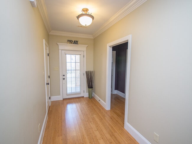 Building Photo - Luxury Living in Canebrake – Spacious, Stylish & Perfectly Located!