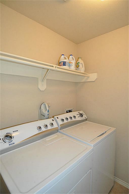 Building Photo - 22852 Lantern Hills Dr