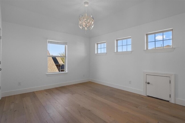 Building Photo - 5049 Veranda Ter