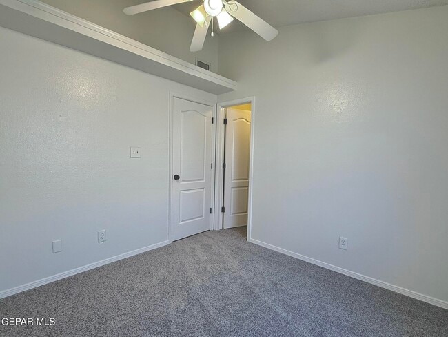 Building Photo - 12285 Tierra Plata Dr