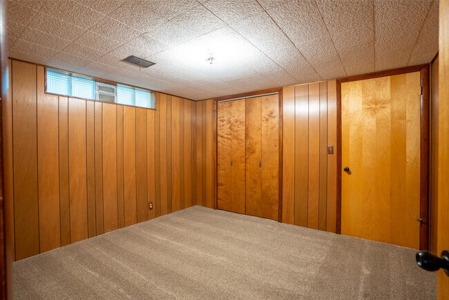 Building Photo - 182 S 800 E