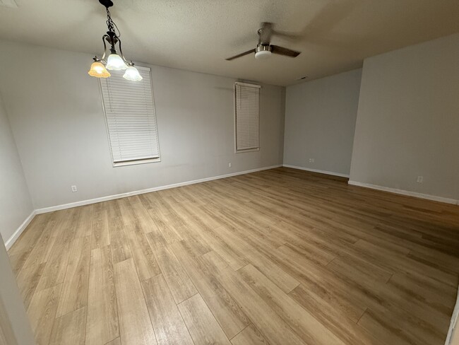 Dining Room - 3208 Rue Royale St